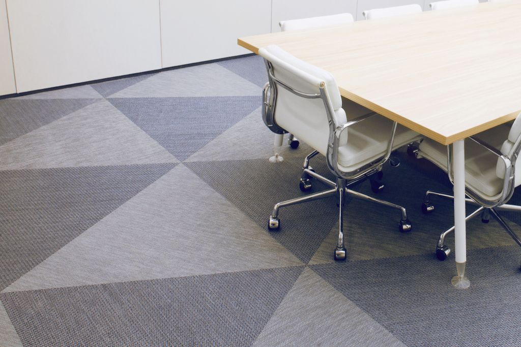 Clean office carpet